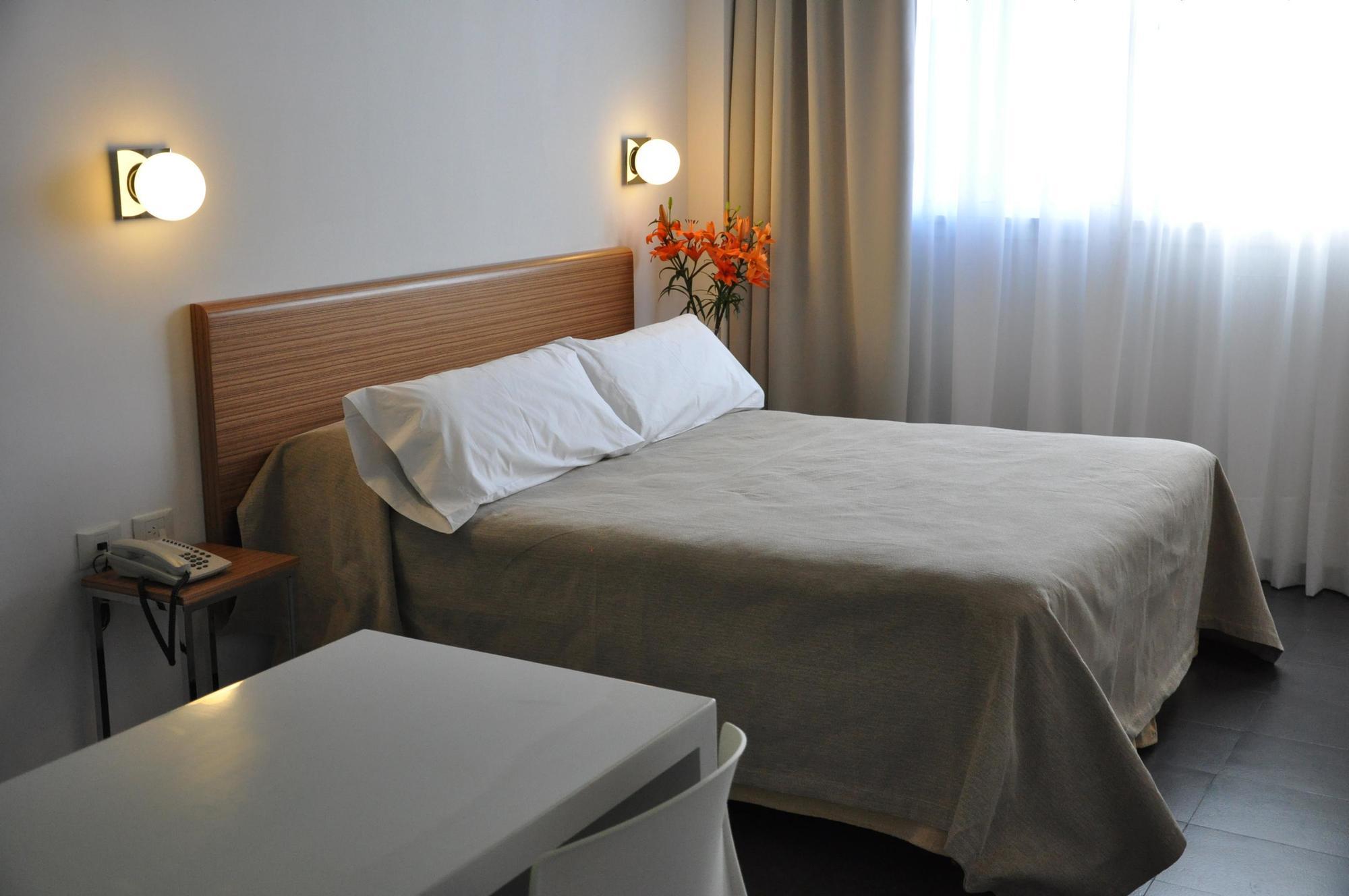 Roberta Rosa De Fontana Suites Росарио Екстериор снимка